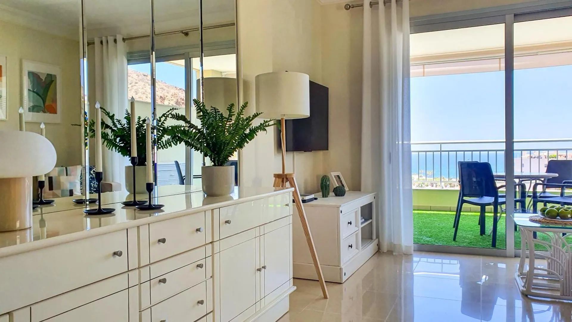 Ocean View & Sunset Palm-Mar, Pool, Parking Daire İspanya