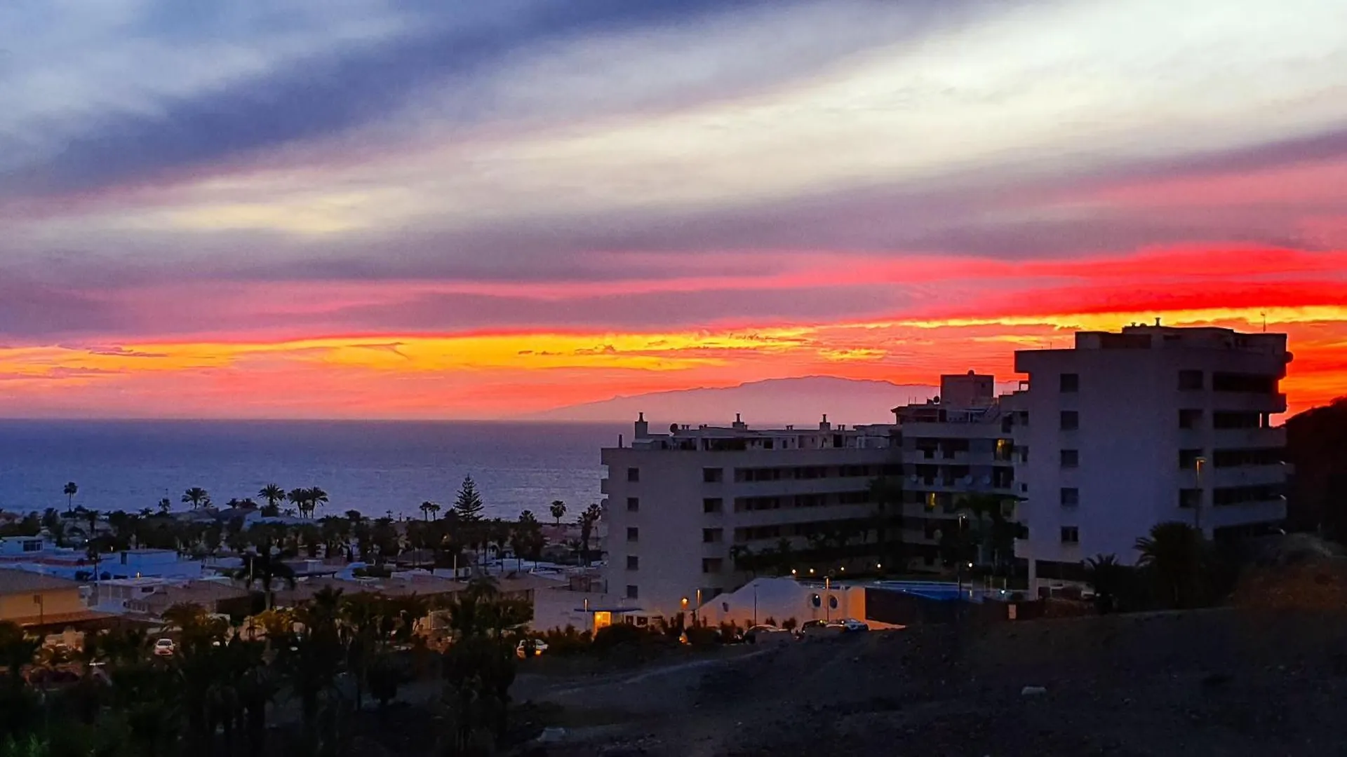 Apartamento Ocean View & Sunset Palm-Mar, Pool, Parking  Palm-mar